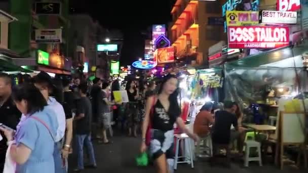 Бангкок Таїланд Травні 2018 Року Хаосан Каосан Роуд Найпопулярніша Вечірка — стокове відео