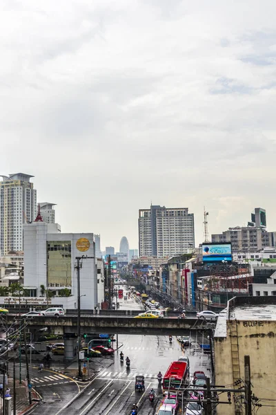 Bangkok Tajlandia Mai 2018 Deszcz Miejski Duży Ruch Ratchthewi Bangkok — Zdjęcie stockowe