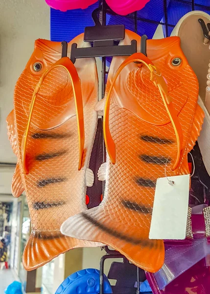 Sapatos Peixe Coloridos Flipflops Para Venda Bangkok Tailândia — Fotografia de Stock
