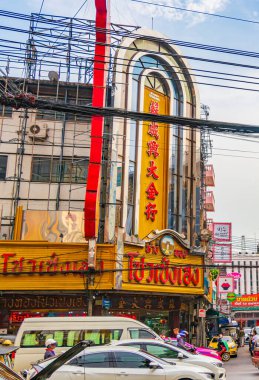 Bangkok Tayland 22 numara. Samphanthawong Bangkok Tayland 'daki Yaowarat Yolu' ndaki Çin kasabasında Mai 2018 Yoğun trafik.