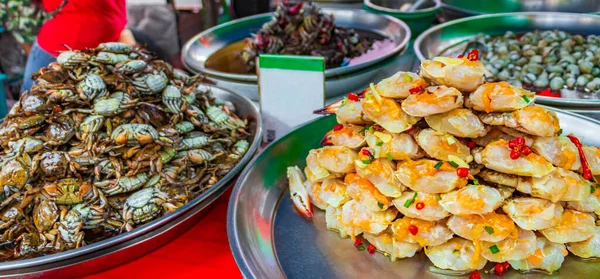 Urval Fisk Och Skaldjur Thailändsk Mat Och Kinesisk Mat Gatumat — Stockfoto