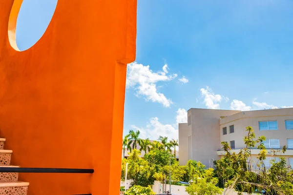 Típica Residencia Naranja Hotel Edificio Arquitectura Playa Del Carmen México — Foto de Stock