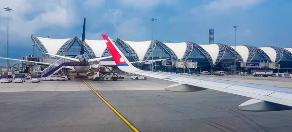 Bangkok Tailandia Mai 2018 Nepal Airlines Aterriza Aeropuerto Bangkok Suvarnabhumi — Foto de Stock