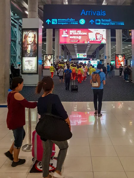 Бангкок Таиланд Коридоры Пассажиры Mai 2018 Bangkok Suvarnabhumi Airport Amphoe — стоковое фото