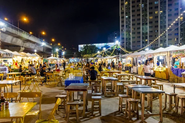 Bangkok Tailândia Mai 2018 Comida Rua Típica Mercado Noturno Tailandês — Fotografia de Stock