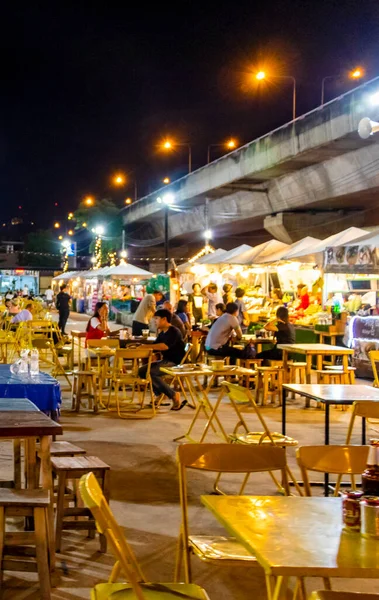 Bangkok Tailândia Mai 2018 Comida Rua Típica Mercado Noturno Tailandês — Fotografia de Stock