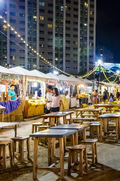 Bangkok Tailandia Mai 2018 Típico Mercado Nocturno Tailandés Comida Callejera —  Fotos de Stock