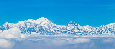 Himalayalar 'daki Everest Dağı. 8848 metre yüksekliğinde. Dünyanın en yüksek dağı. Yedi Zirve.