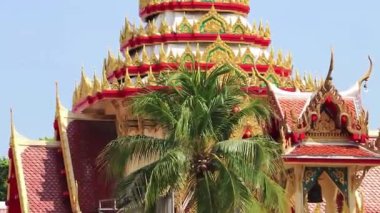 Renkli Wat Don Mueang Phra Arramluang Budist tapınağı Bangkok Tayland.