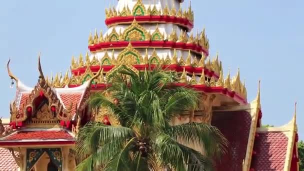 カラフルなワット ムアン アラムラン仏教寺院 バンコクタイ — ストック動画
