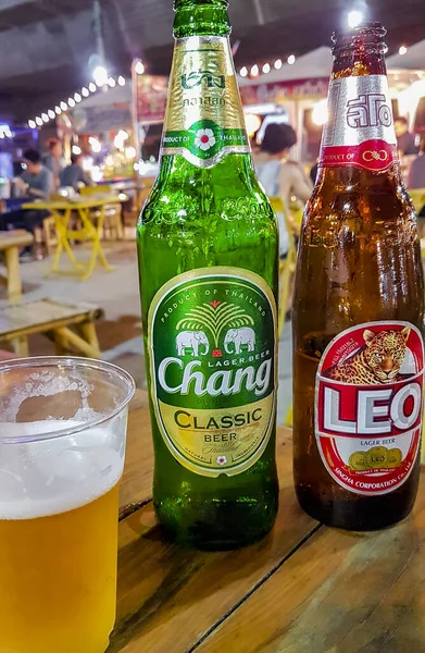 Бангкок Таиланд 2018 Chang Leo Beer Thai Night Market Street — стоковое фото