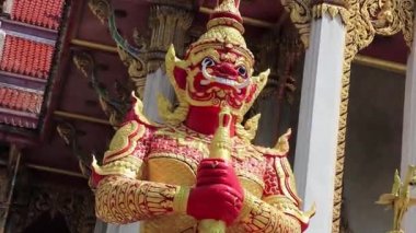 Tapınak Koruyucusu Yaksha Wat Don Mueang Phra Arramluang Bangkok Tayland.