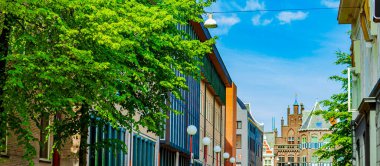 Groningen Hollanda 18. Haziran 2013 Cityscape Panorama binaları bisiklet trafiği Groningen Hollanda Hollanda