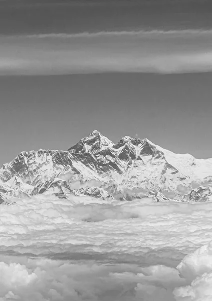 Himalayalar Daki Everest Dağı Nın Siyah Beyaz Resmi 8848 Metre — Stok fotoğraf