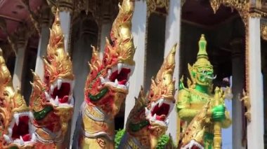 Tapınak Koruyucusu Yaksha Wat Don Mueang Phra Arramluang Bangkok Tayland.