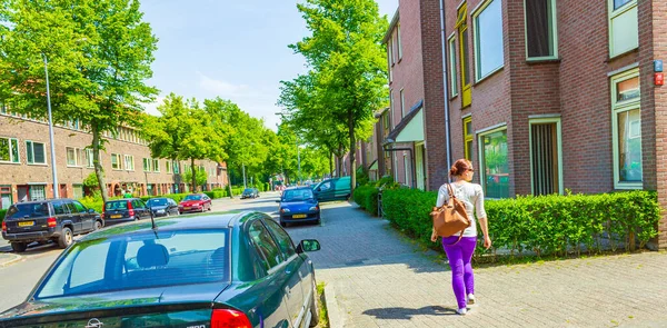 Groningen Nederland Juni 2013 Stadsgezicht Panorama Gebouwen Fietsen Mensen Verkeer — Stockfoto