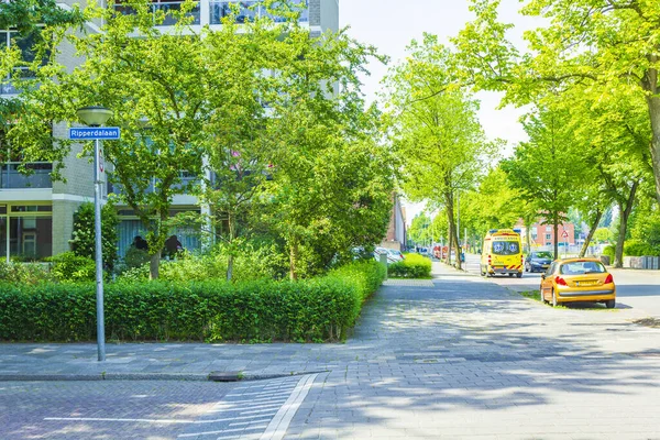 Groningen Hollanda Haziran 2013 Cityscape Panorama Binaları Bisiklet Arabaları Yollar — Stok fotoğraf