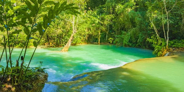 Mundos Mais Belas Cachoeiras Turquesa Kuang Cachoeira Luang Prabang Laos — Fotografia de Stock