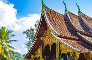 Wat Xieng Thong Budist tapınağı Luang Prabang Laos 'un en iyi tapınakları.