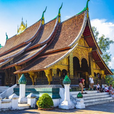 Luang Prabang Laos 18 numara. Kasım 2018 Wat Xieng Thong Budist tapınağı Luang Prabang Laos 'un en iyi tapınakları..