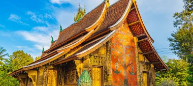 Wat Xieng Thong Budist tapınağı Luang Prabang Laos 'un en iyi tapınakları.