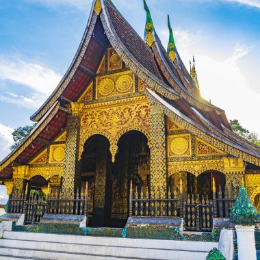 Wat Xieng Thong Budist tapınağı Luang Prabang Laos 'un en iyi tapınakları.