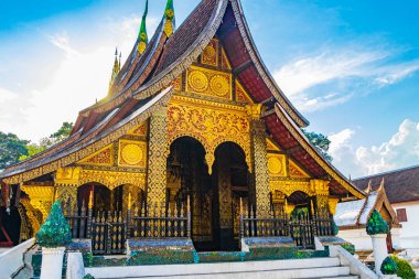 Wat Xieng Thong Budist tapınağı Luang Prabang Laos 'un en iyi tapınakları.