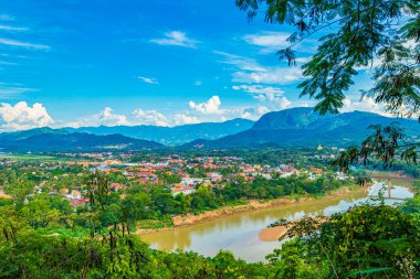Mekong nehri ve Luang Prabang şehri, Güneydoğu Asya 'da Laos dünya turnesinde yer alıyor..