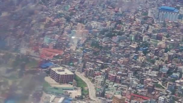 Katmandú Nepal Panorama Visto Desde Arriba Través Ventana Del Avión — Vídeos de Stock