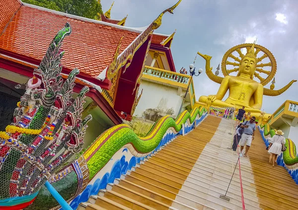 Surat Thani Tailandia Mai 2018 Estatuas Gigantes Oro Buda Dragón — Foto de Stock