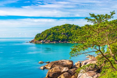 Fil Kayası 'ndan Tayland' daki Koh Samui 'deki Silver Beach' e muhteşem bir panoramik manzara..