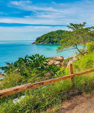 Fil Kayası 'ndan Tayland' daki Koh Samui 'deki Silver Beach' e muhteşem bir panoramik manzara..