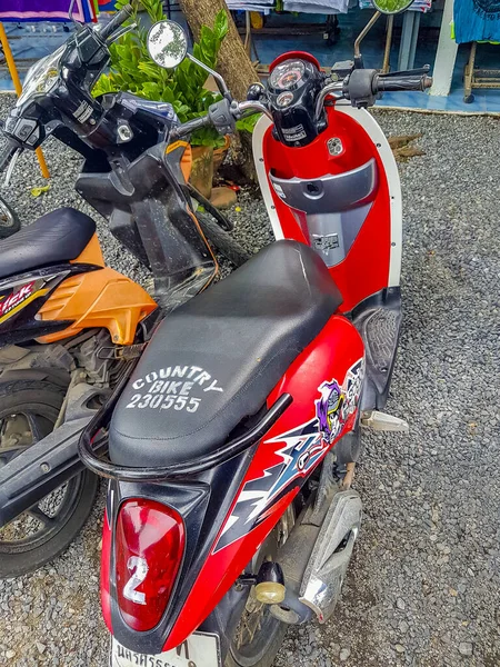 Surat Thani Thajsko26 Mai 2018 Kolik Stojí Pronájem Skútrů Mopedy — Stock fotografie