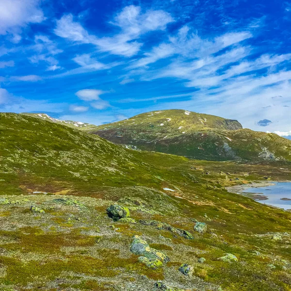 Fantastisk Vavatn Sjö Panorama Grov Landskap Utsikt Stenar Och Berg — Stockfoto