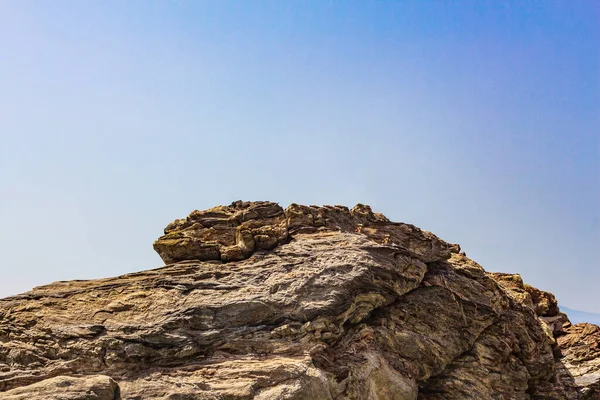 Μεγάλος Βράχος Φυσικά Παράκτια Τοπία Στο Νησί Της Στην Ελλάδα — Φωτογραφία Αρχείου