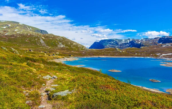 Incrível Lago Vavatn Panorama Paisagem Áspera Vista Rochas Pedras Montanhas — Fotografia de Stock