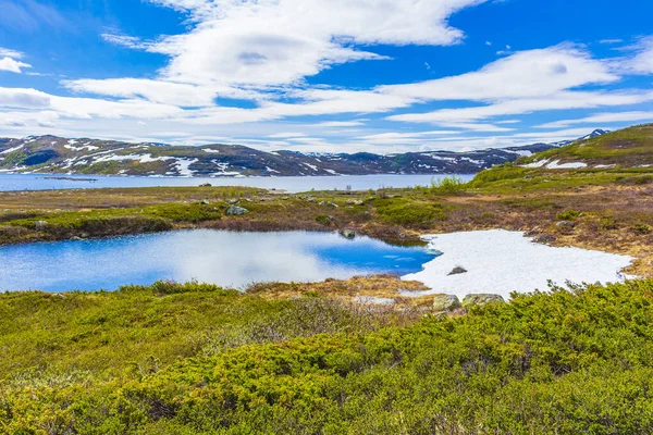 Incroyable Panorama Lac Vavatn Vue Sur Paysage Accidenté Rochers Rochers — Photo