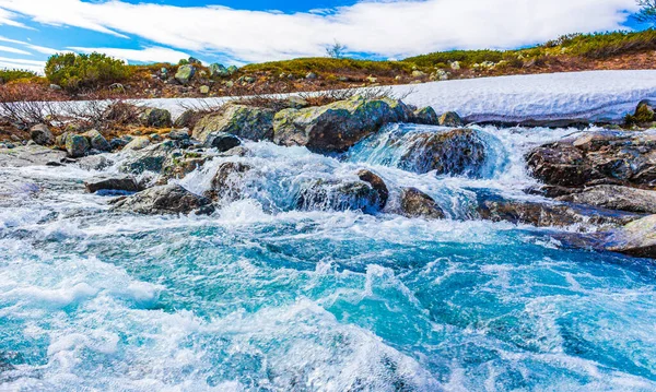 Vackra Storebottane Älv Vid Vavatn Sjön Med Snö Sommarlandskapet Hemsedal — Stockfoto