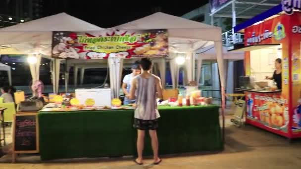 Bangkok Tailandia Mai 2018 Comida Típica Del Mercado Nocturno Tailandés — Vídeos de Stock