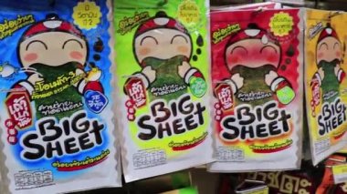 Bangkok Tayland 21. Mai 2018 Renkli Tayland Büyük Çarşaf yosunu deniz yosunu hazır atıştırmalık ürünleri Tayland.