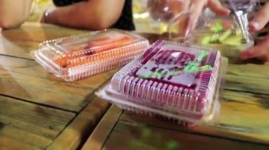Pitaya pembe ejderha meyveli mango ve papaya Tayland yemeği Bangkok Tayland.