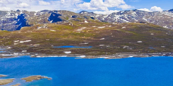 Vavatn Gölü Manzarası Inanılmaz Engebeli Kaya Dağları Hemsedal Norveç Yaz — Stok fotoğraf