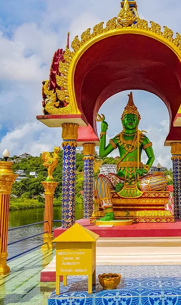 Estatua Dios Verde Arquitectura Templo Wat Plai Laem Isla Koh — Foto de Stock