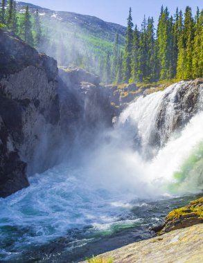 Hemsedal Viken Norveç 'teki Rjukandefossen Avrupa' daki en güzel şelaledir..
