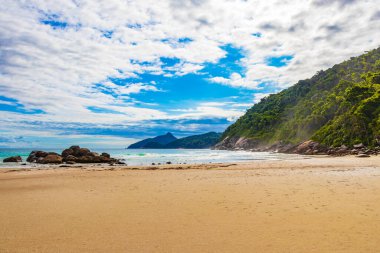 Büyük tropikal ada Ilha Grande Santo Antonio Sahili Angra dos Reis Rio de Janeiro Brezilya.