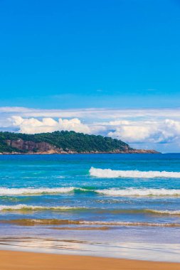 Muhteşem Praia de Lopes Mendes plajı Angra dos Reis Rio de Janeiro Brezilya 'daki büyük tropikal ada Ilha Grande.