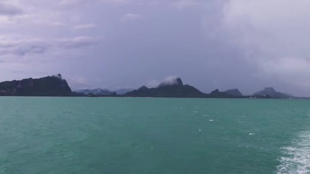 Viaje Don Sak Sobre Paisaje Tropical Aguas Turquesas Tailandia — Vídeos de Stock