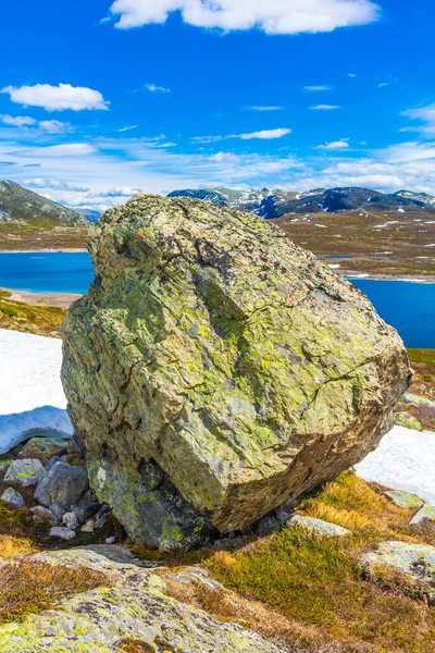 Stort Stenblock Vid Den Vackra Vavatn Sjön Bergen Hemsedal Viken — Stockfoto