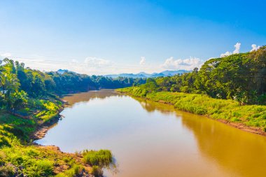Mekong nehri ve Luang Prabang şehri, Güneydoğu Asya 'da Laos dünya turnesinde yer alıyor..