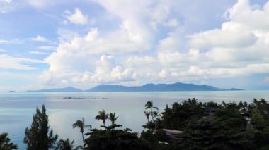 Muhteşem Koh Samui adası plajı ve Tayland 'daki Koh Pha-ngan manzaralı manzara..